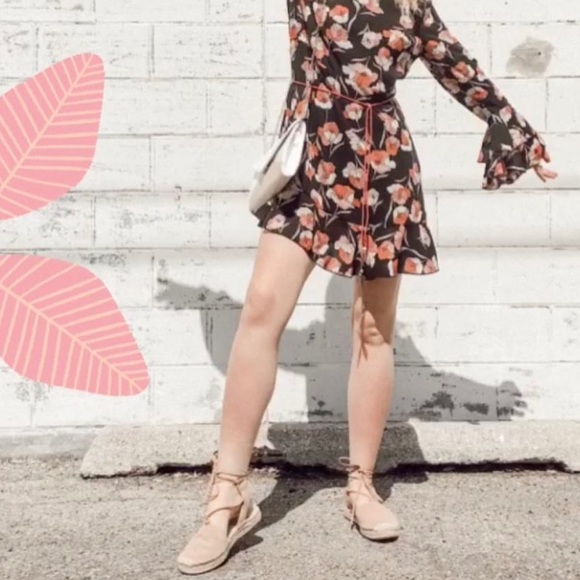 Coach Sandals - lace up espadrilles NWT - Picture 2 of 3